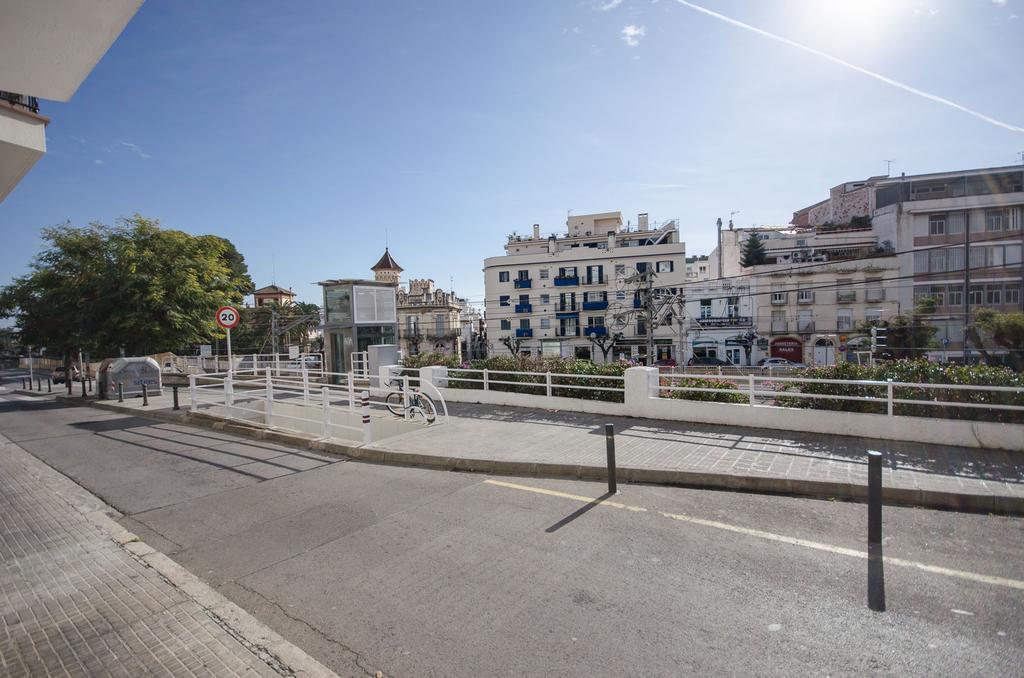 Oscar Apartments Estacion Sitges Eksteriør billede